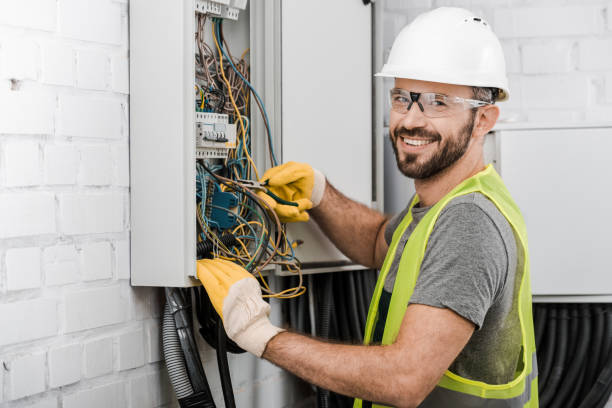Best Electrical Outlet Repair  in Spirit Lake, IA